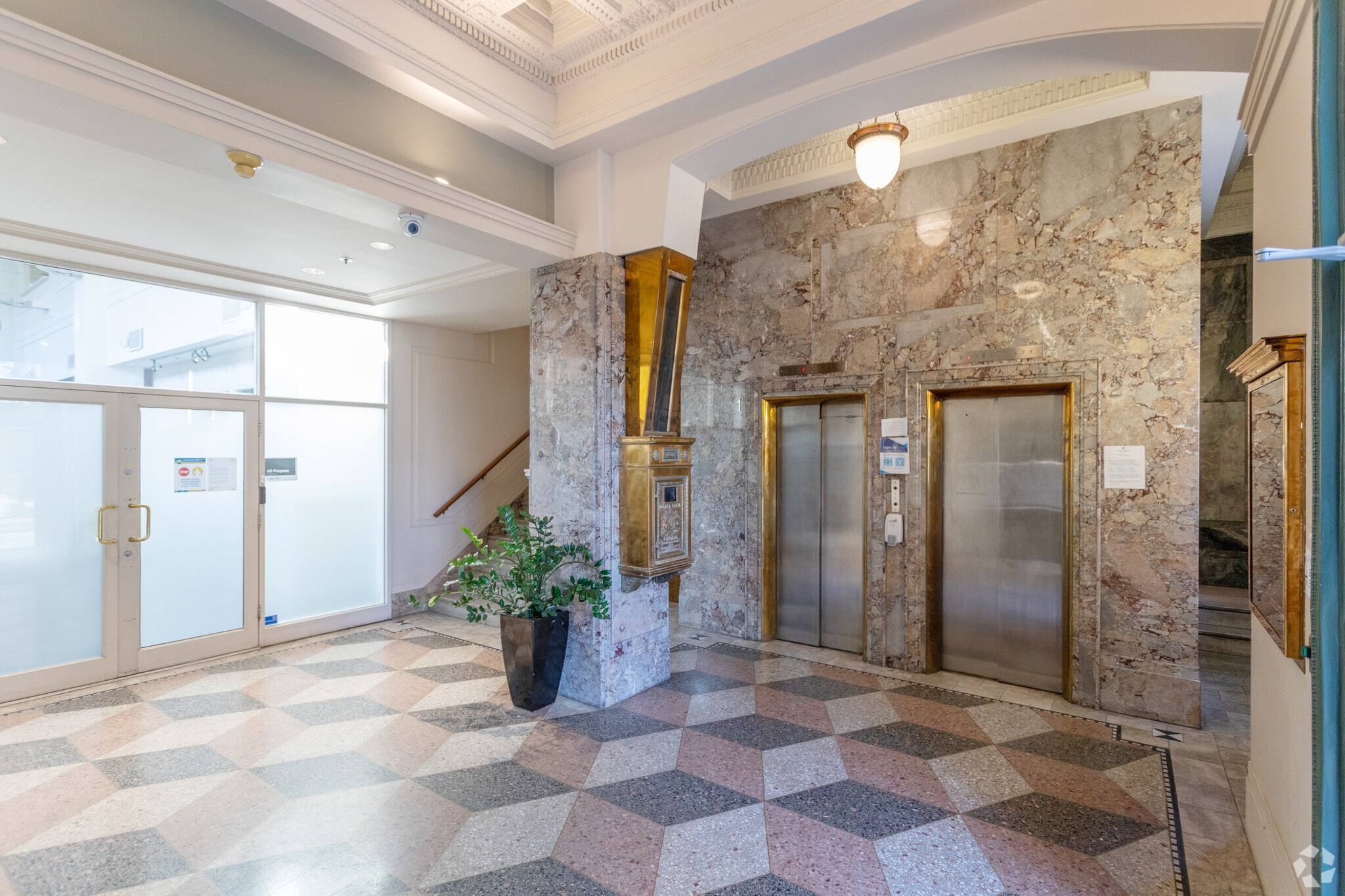 402 W Pender St, Vancouver, BC for sale Interior Photo- Image 1 of 3