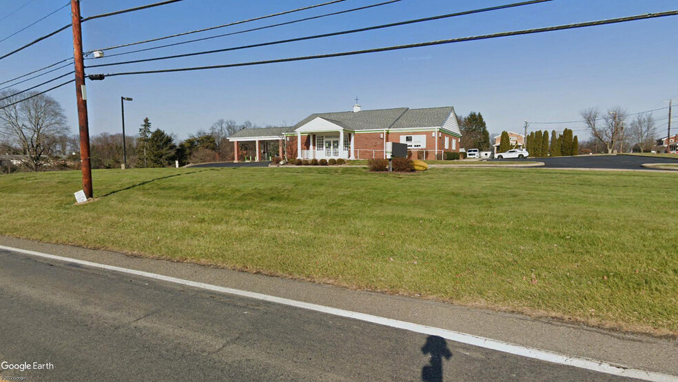 5000 Tuscarawas Rd, Beaver, PA for sale - Primary Photo - Image 1 of 1