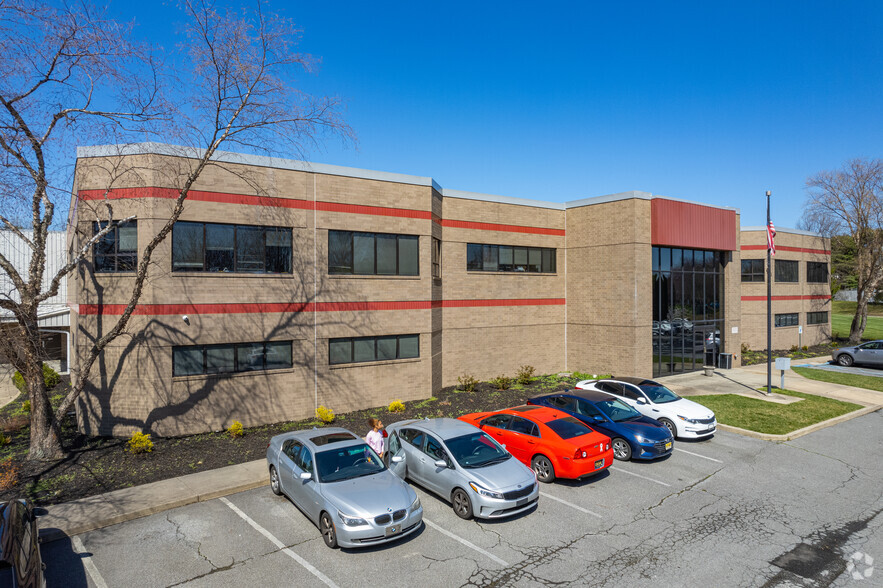 55 Lukens Dr, New Castle, DE for lease - Building Photo - Image 3 of 5