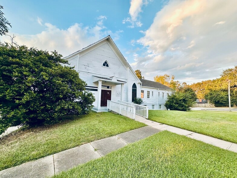 504 Main St, Woodville, MS for sale - Building Photo - Image 2 of 16