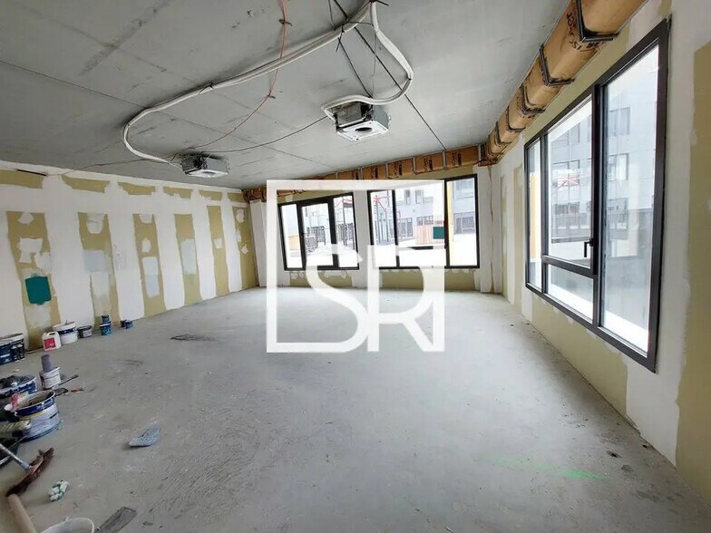 Office in Clermont-Ferrand for sale - Interior Photo - Image 3 of 10