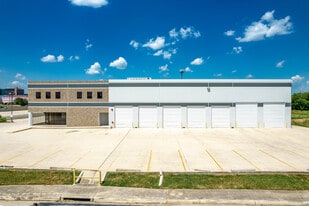 3940 N Panam Expy, San Antonio TX - Warehouse