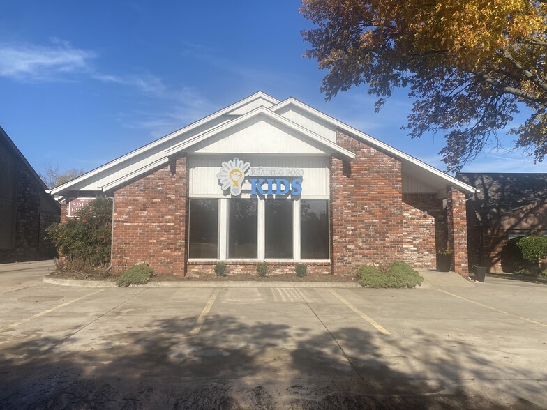 6967 S 66th Ave, Tulsa, OK for lease - Building Photo - Image 2 of 9