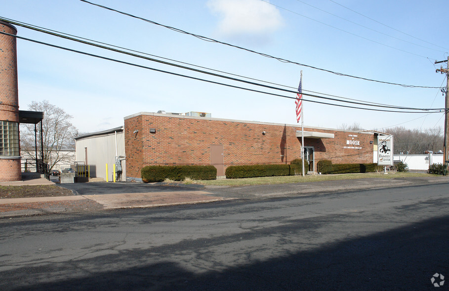 404 Prospect St, East Hartford, CT for sale - Primary Photo - Image 1 of 10