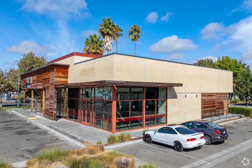 2000 S Bascom Ave, Campbell, CA for sale - Building Photo - Image 1 of 1