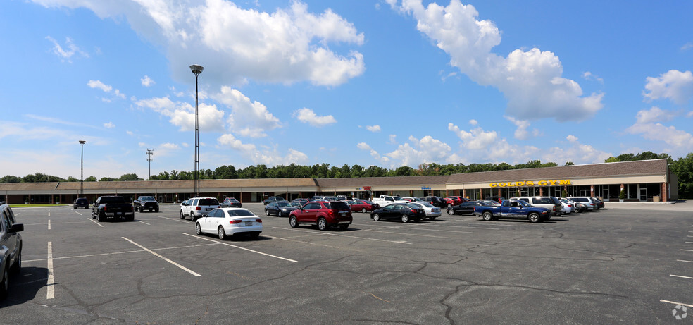 5700-5760 Hopkins Rd, Richmond, VA for lease - Building Photo - Image 2 of 19