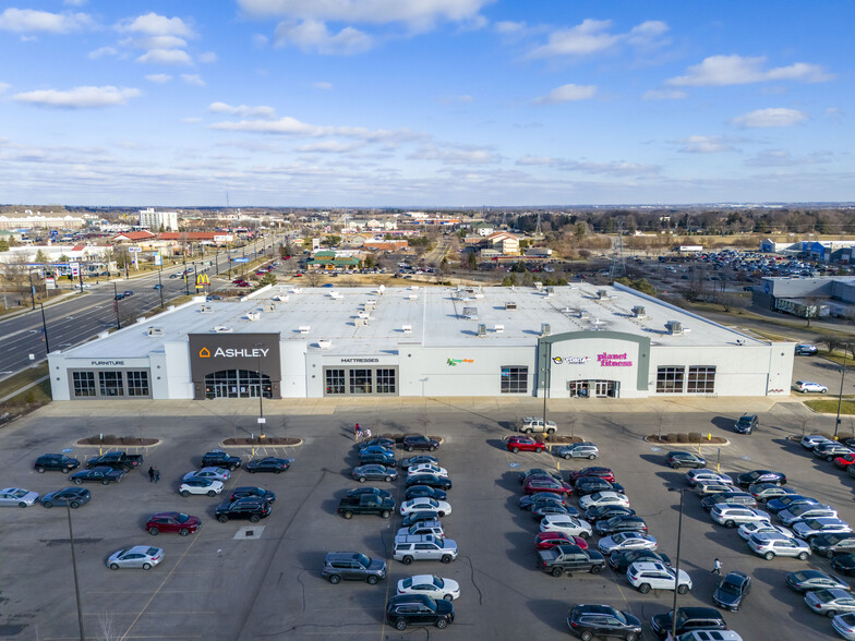 7143 E State St, Rockford, IL for sale - Building Photo - Image 3 of 13