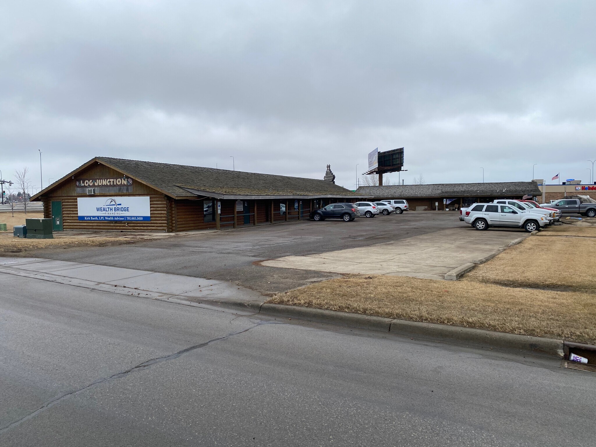 601 College Dr S, Devils Lake, ND for sale Primary Photo- Image 1 of 1