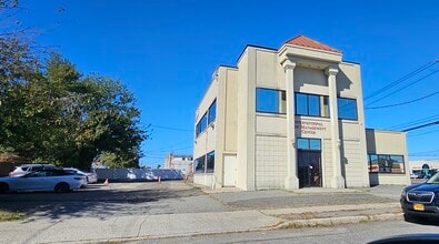 2410 Hempstead Tpke, East Meadow, NY for lease Interior Photo- Image 2 of 6