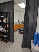 2222 Western Trails Blvd, Austin, TX for lease Interior Photo- Image 1 of 13