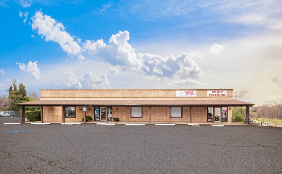 1345-1355 Main St, Red Bluff, CA for sale - Building Photo - Image 1 of 1