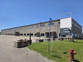 80 Rue Stinson, Montréal QC - Warehouse