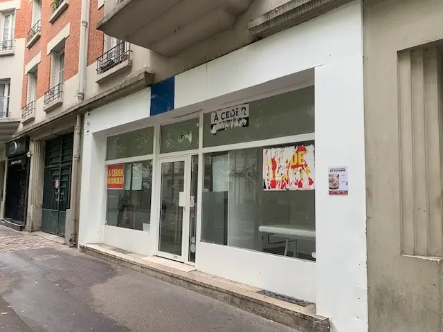 Retail in Paris for lease - Building Photo - Image 1 of 1
