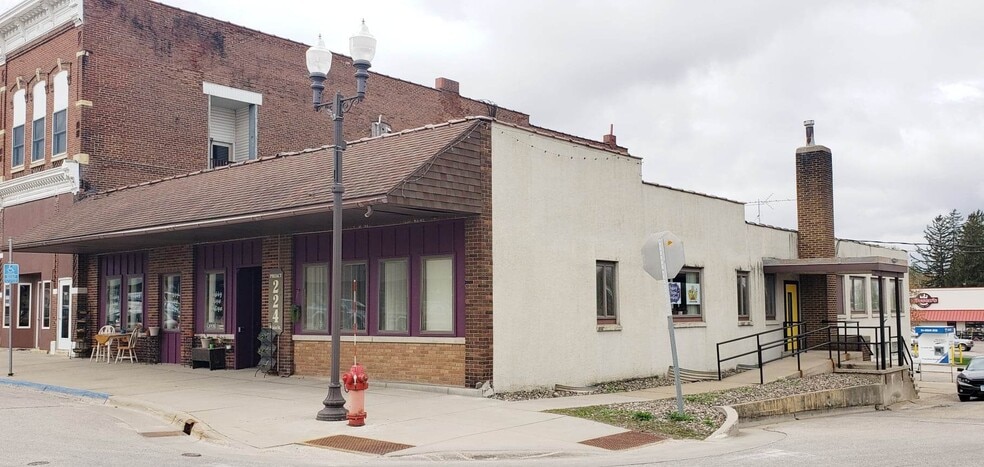 224 S Main St, Zumbrota, MN for lease - Building Photo - Image 2 of 20