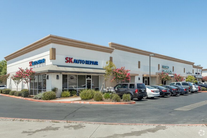 4381 Gateway Park Blvd, Sacramento, CA for lease - Primary Photo - Image 1 of 6