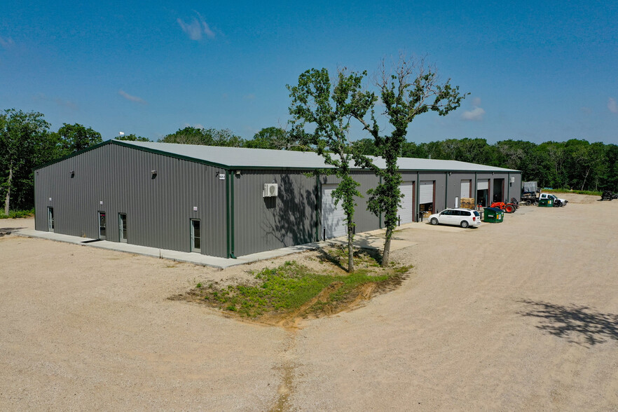 8721 S Interstate 35 W, Alvarado, TX for lease - Primary Photo - Image 1 of 4