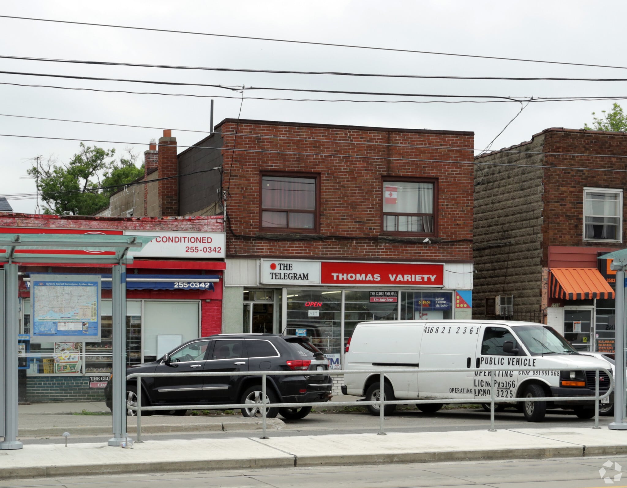3581 Lake Shore Blvd W, Toronto, ON for sale Primary Photo- Image 1 of 1
