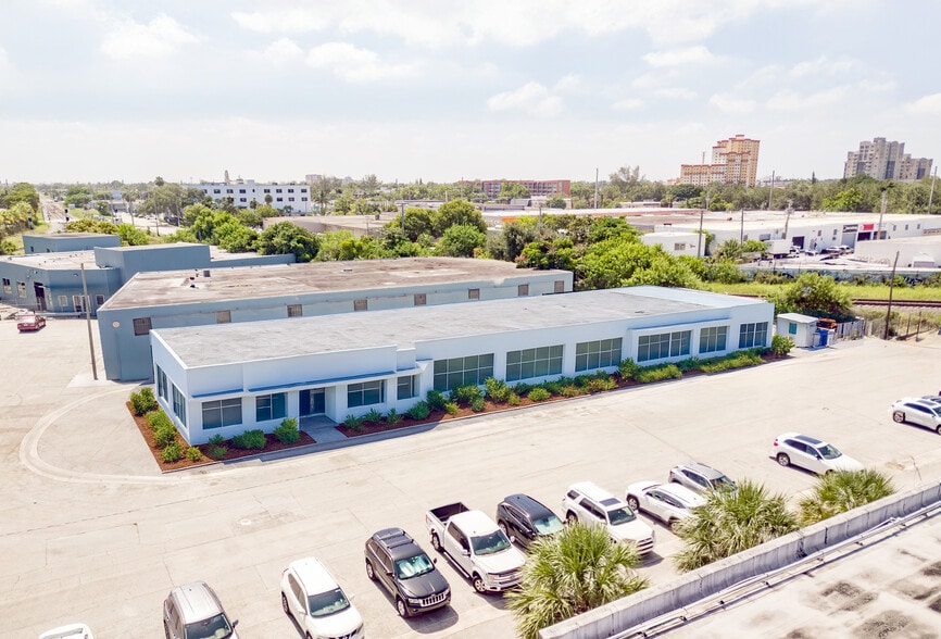 7250 NE 4th Ave, Miami, FL for sale - Building Photo - Image 1 of 6