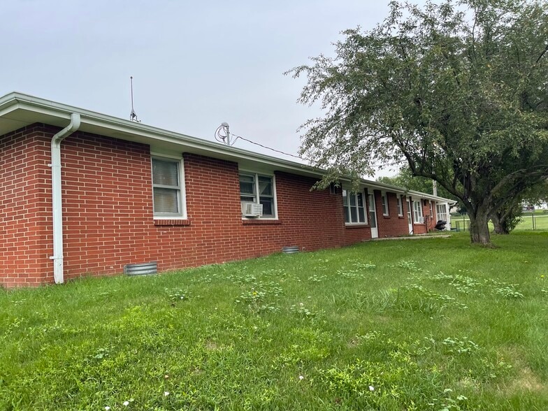 101 Main St, Bayard, IA for sale - Building Photo - Image 1 of 1