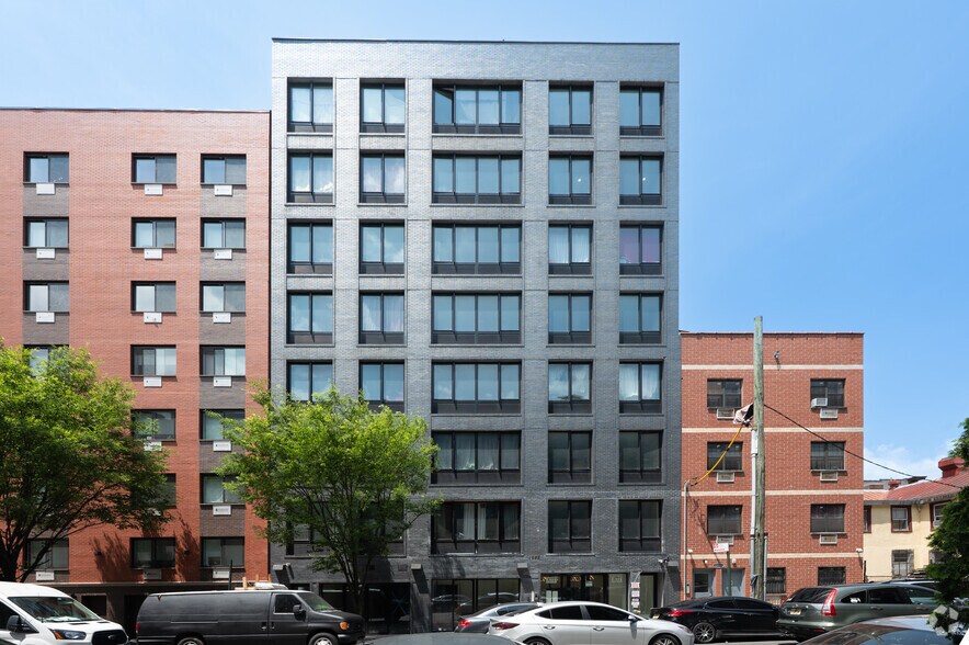 1777 Weeks Ave, Bronx, NY for lease - Building Photo - Image 3 of 3