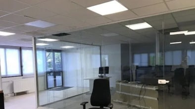 Office in Gometz-la-Ville for lease Building Photo- Image 2 of 4