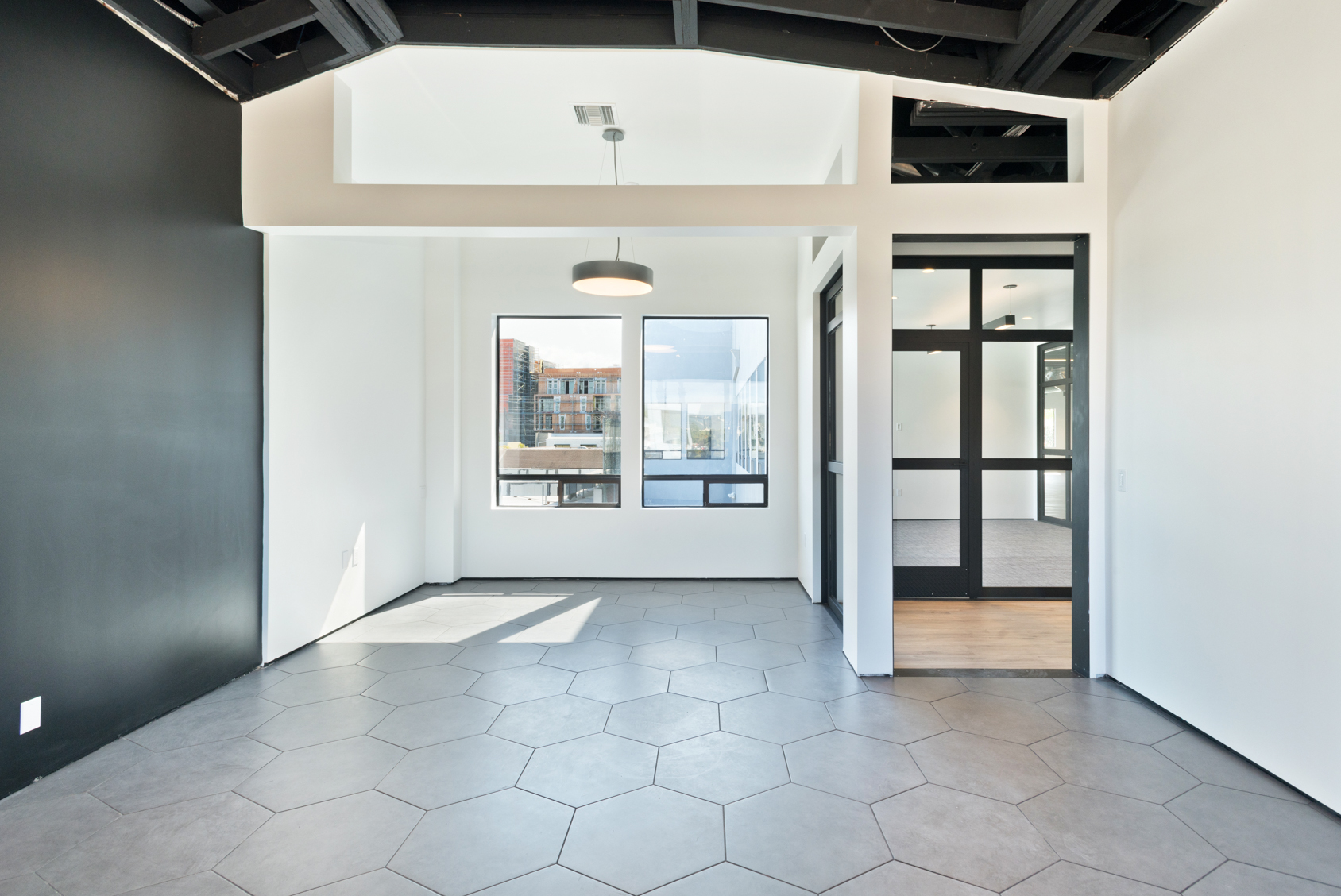 13470 Washington Blvd, Marina Del Rey, CA for lease Interior Photo- Image 1 of 4