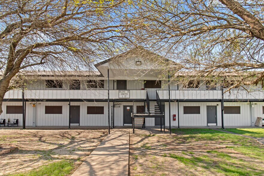 2345 Nall St, Port Neches, TX for sale - Building Photo - Image 2 of 34