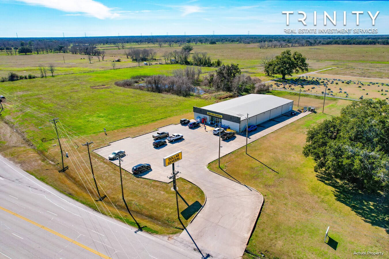 1008 S Market St, Brazoria, TX 77422 Dollar General