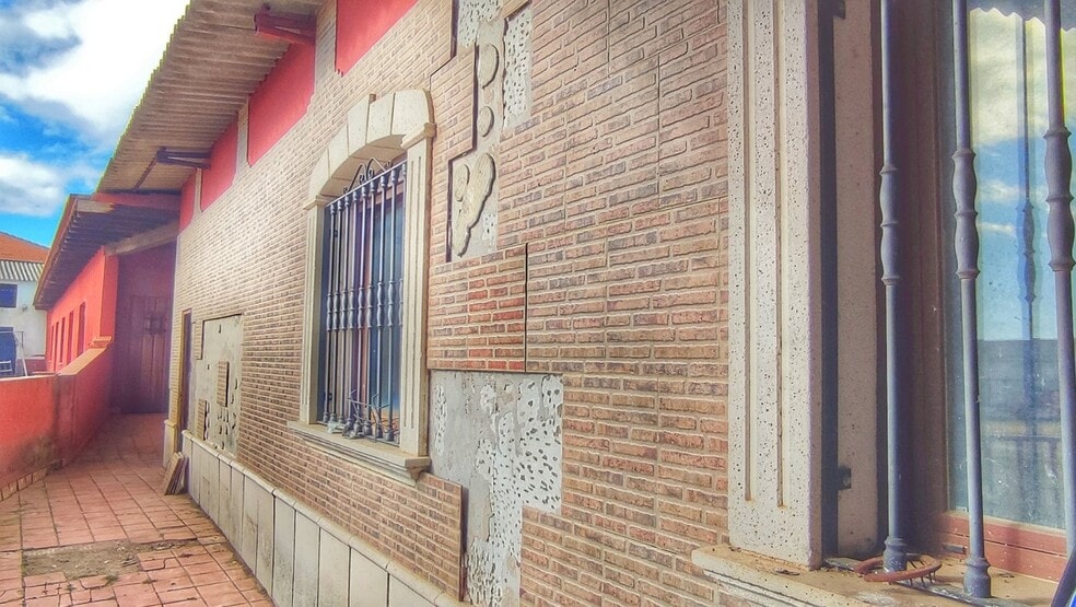 Retail in Pozaldez, Valladolid for sale - Building Photo - Image 2 of 6