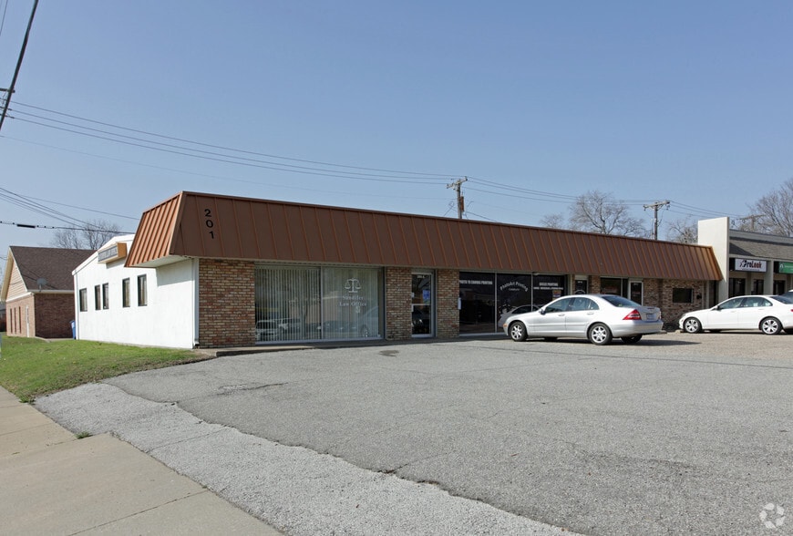201 W Main St, Allen, TX for lease - Primary Photo - Image 1 of 2