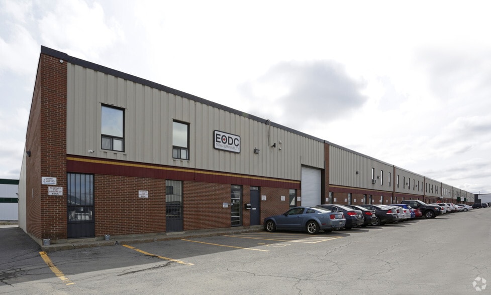 1377-1411 Triole St, Ottawa, ON for lease - Building Photo - Image 2 of 8