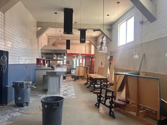 16641 Bellflower Blvd, Bellflower, CA for sale - Building Photo - Image 3 of 9