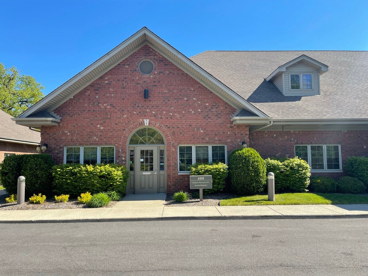 6400 W College Dr, Palos Heights, IL 60463