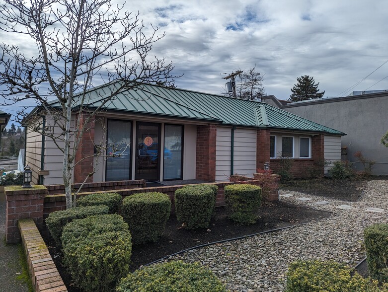 7800 SW Barbur Blvd, Portland, OR for lease - Building Photo - Image 1 of 10