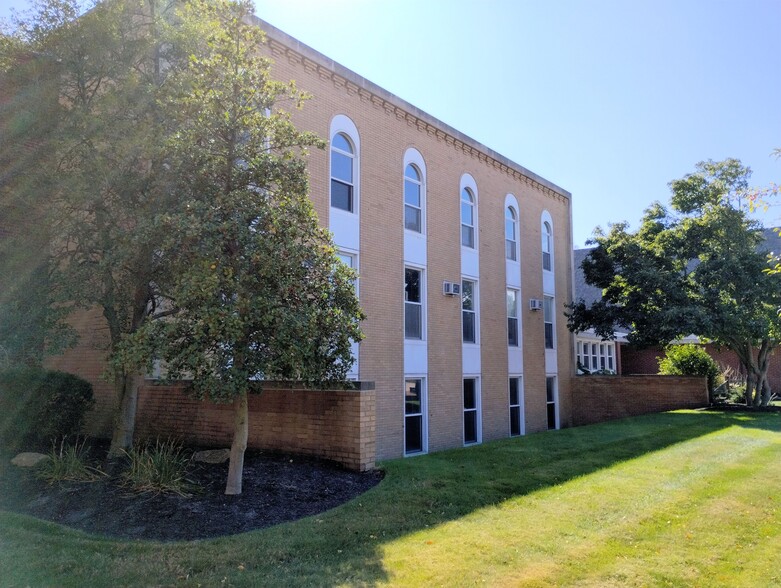 15 Mentor Ave, Painesville, OH for lease - Building Photo - Image 1 of 23