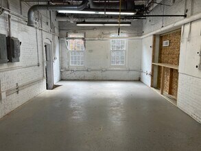 504 Hazard Ave, Enfield, CT for lease Interior Photo- Image 1 of 2
