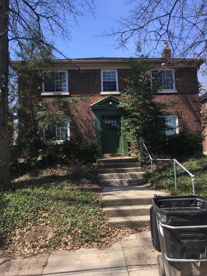 4167 Allendale Dr, Cincinnati, OH 45209