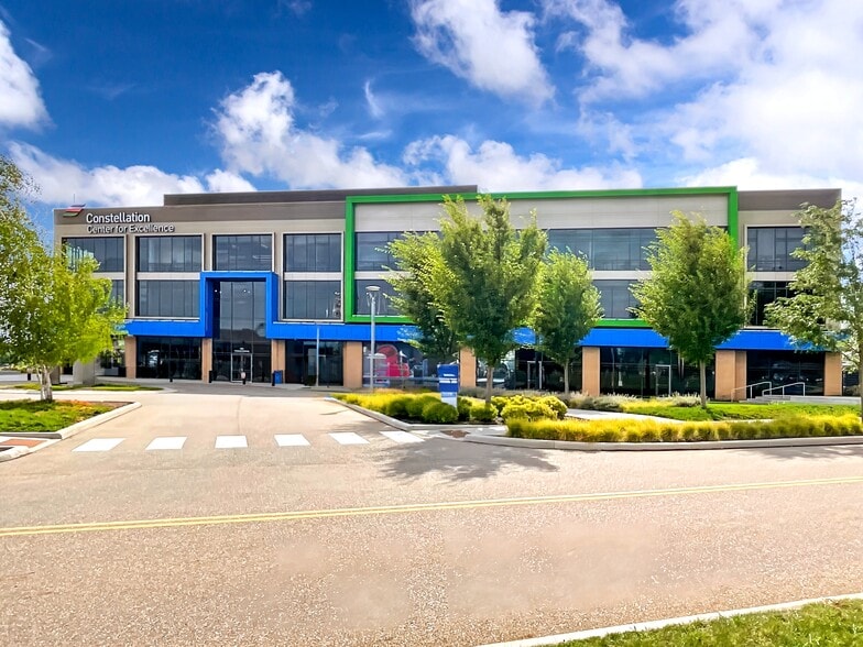 2014 Champions Gtwy, Canton, OH for lease - Building Photo - Image 3 of 16