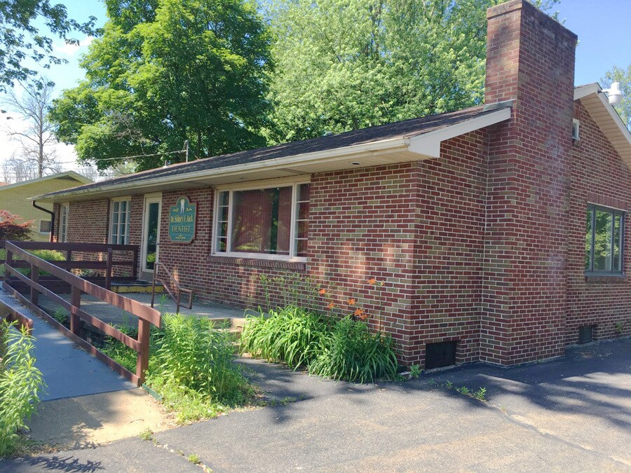 5877 S Park Ave, Hamburg, NY 14075