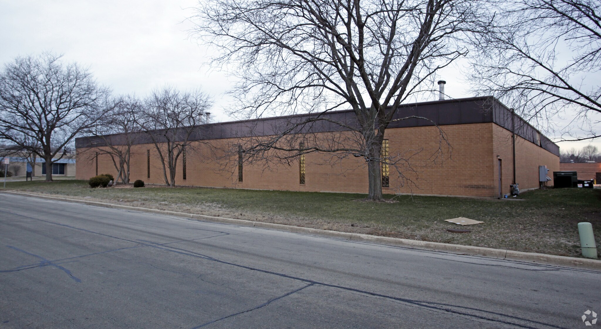 1958-1962 University Ln, Lisle, IL for sale Building Photo- Image 1 of 1