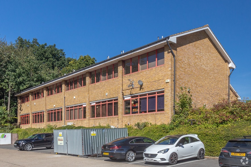 Long Spring, St Albans for lease - Building Photo - Image 2 of 7