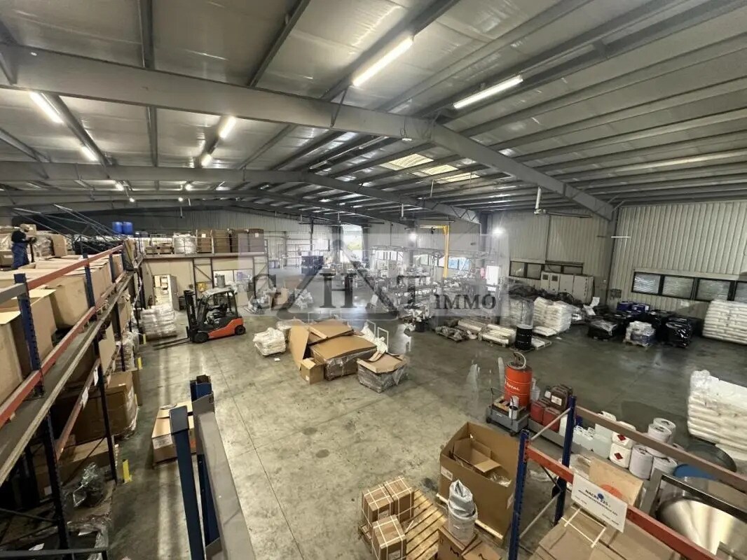 Industrial in Meaux for sale Building Photo- Image 1 of 9