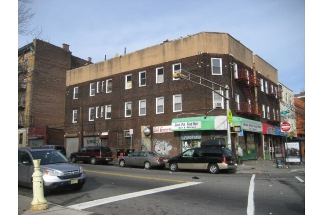 30-32 Broadway, Newark, NJ for sale Primary Photo- Image 1 of 1