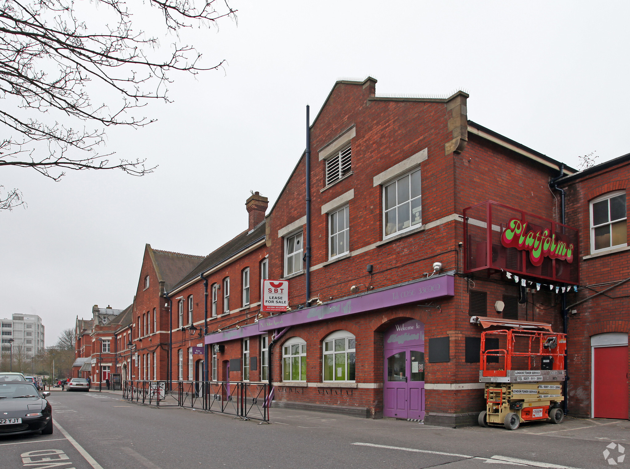 1 Station Appr, Basingstoke for sale Primary Photo- Image 1 of 1