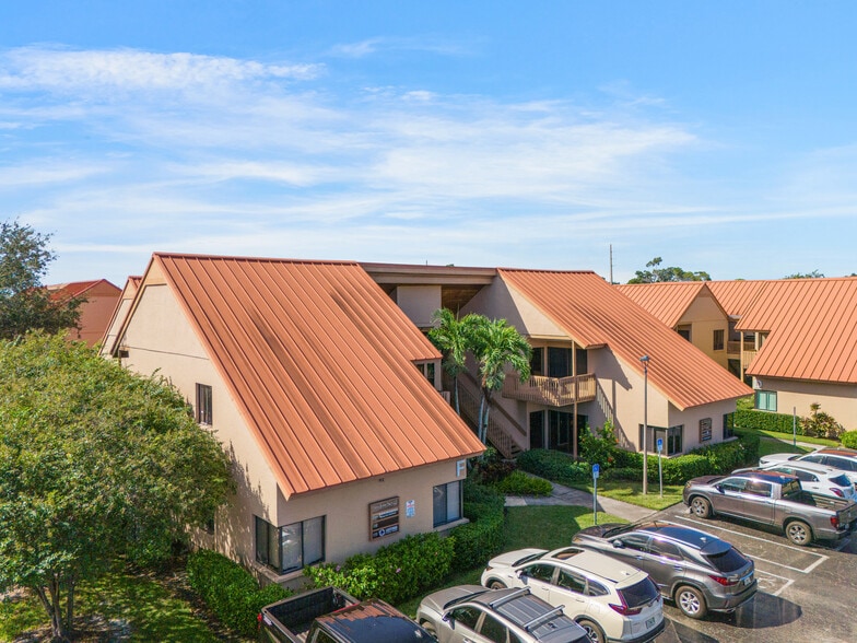 2831 Ringling Blvd, Sarasota, FL for sale - Building Photo - Image 2 of 17