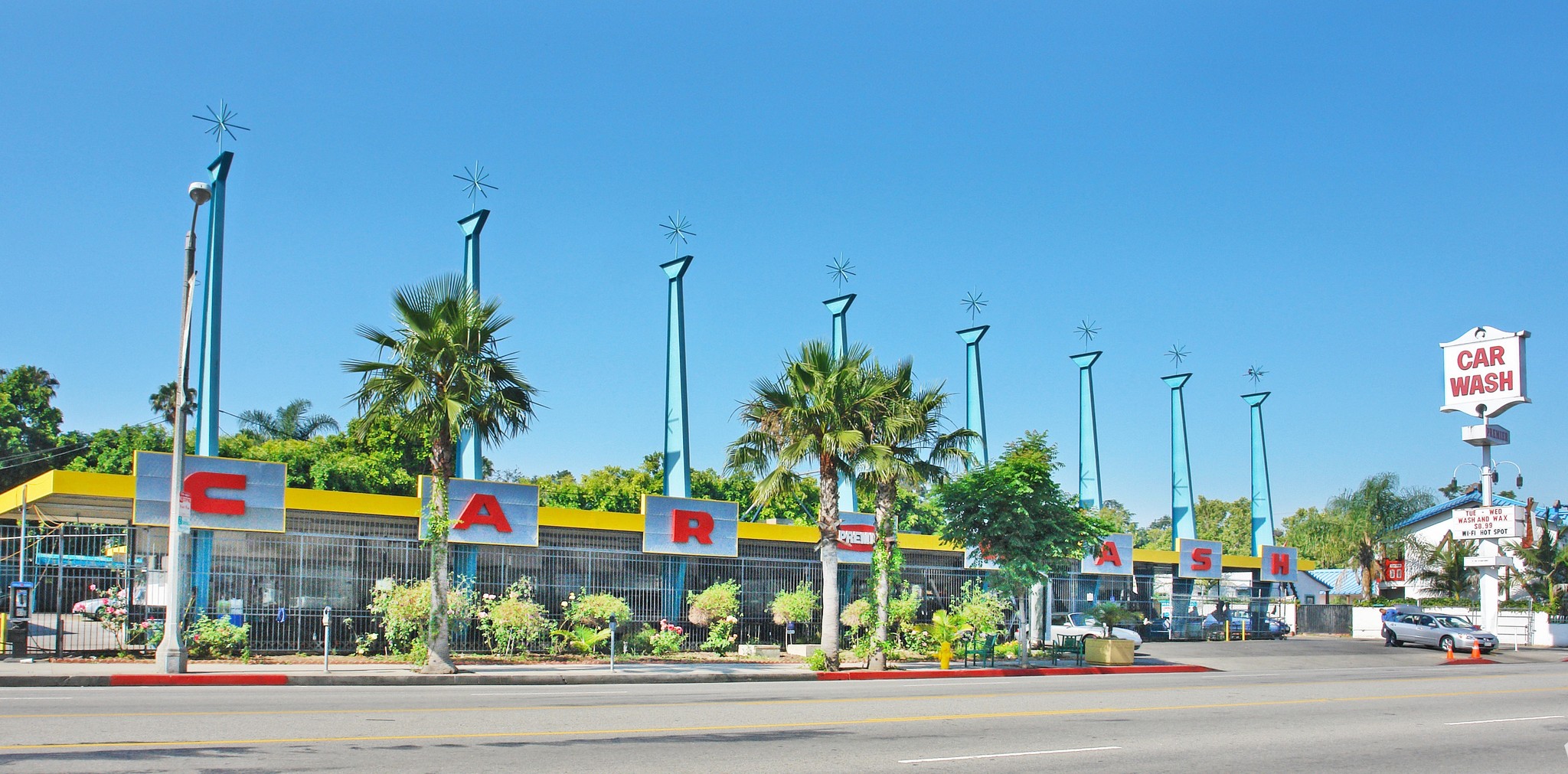 17438 Ventura Blvd, Encino, CA for sale Primary Photo- Image 1 of 1