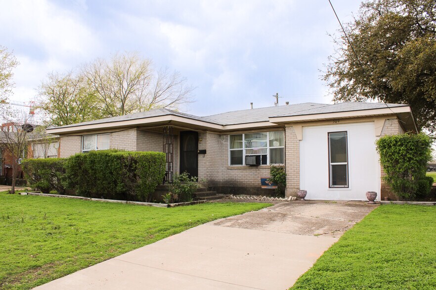 309 Throckmorton St, McKinney, TX 75069