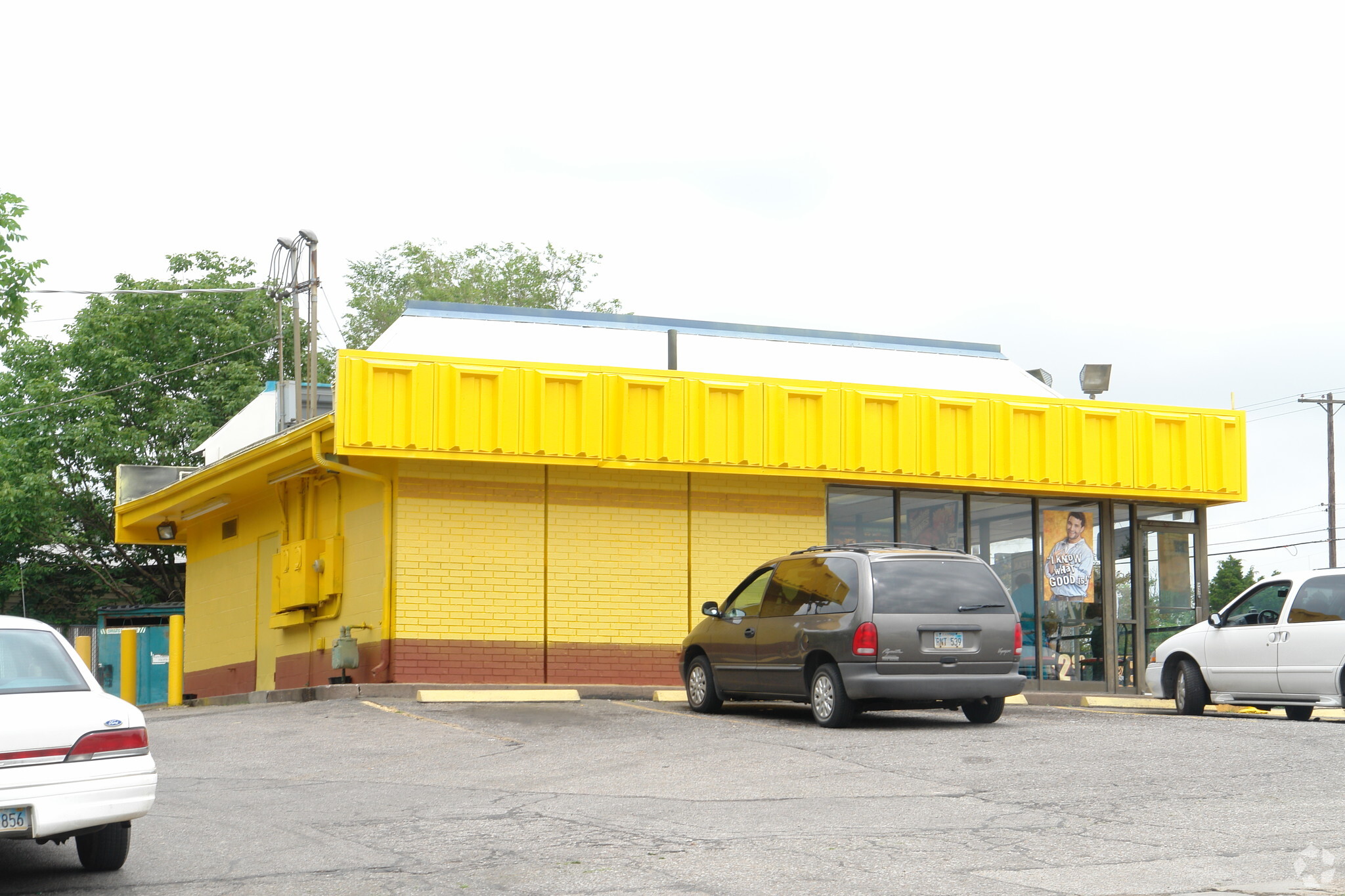 1305 N Hillside St, Wichita, KS for sale Building Photo- Image 1 of 1