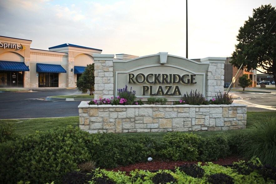 5217 82nd St, Lubbock, TX for sale - Building Photo - Image 1 of 1