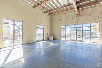 2364 Roll Dr, San Diego, CA for lease Interior Photo- Image 2 of 3